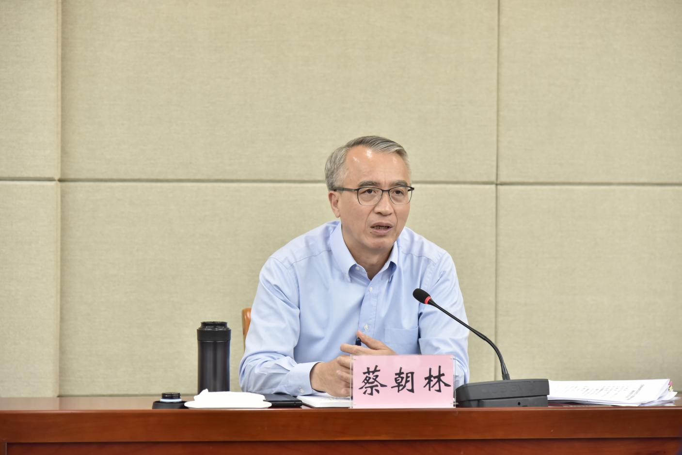 蔡朝林副省长调研人社工作